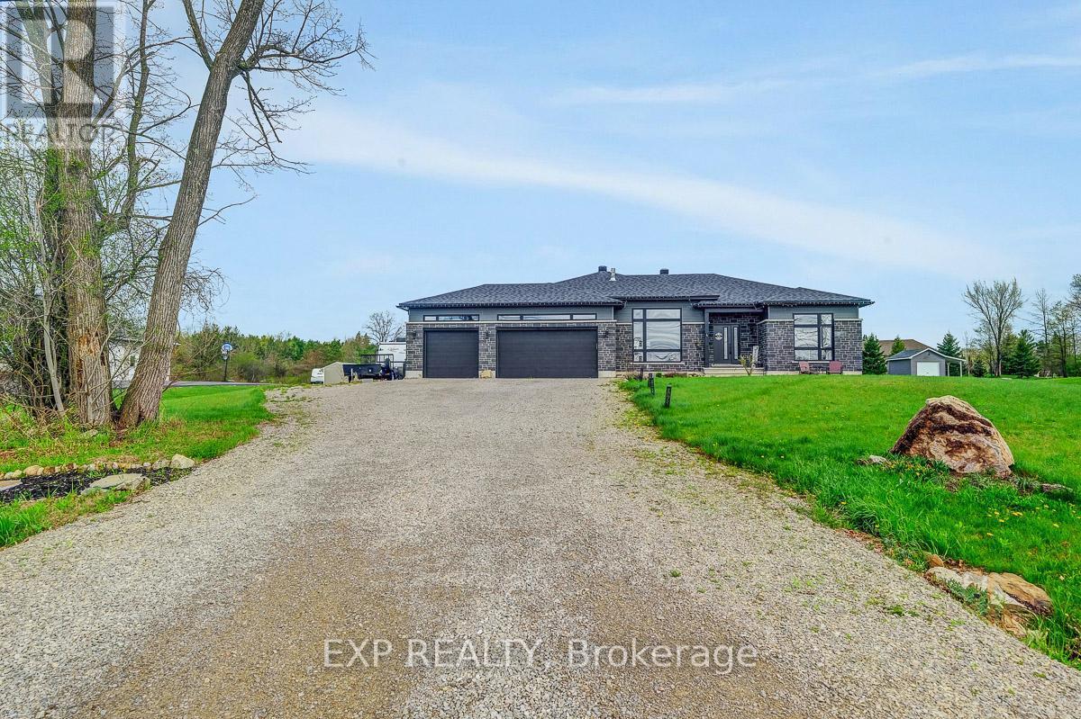 












4 TRACY LANE

,
Rideau Lakes,




Ontario
K7A4S5

