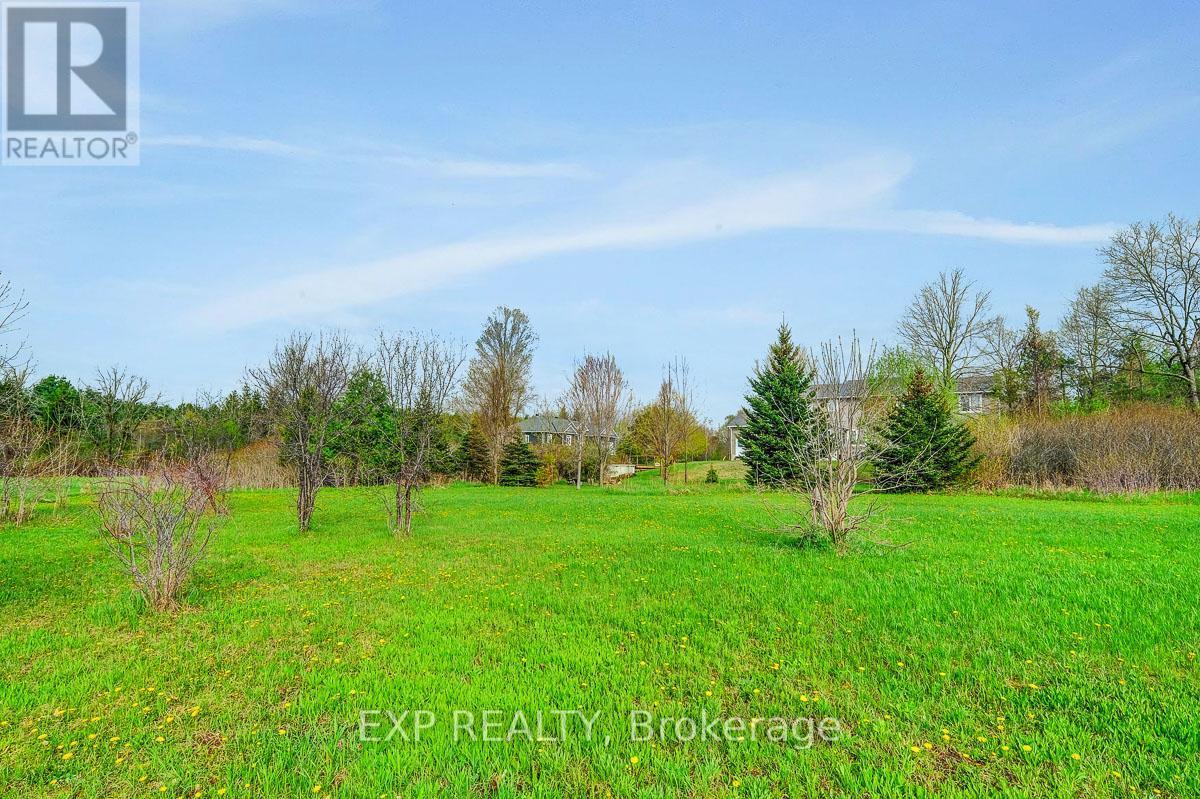 












4 TRACY LANE

,
Rideau Lakes,




Ontario
K7A4S5

