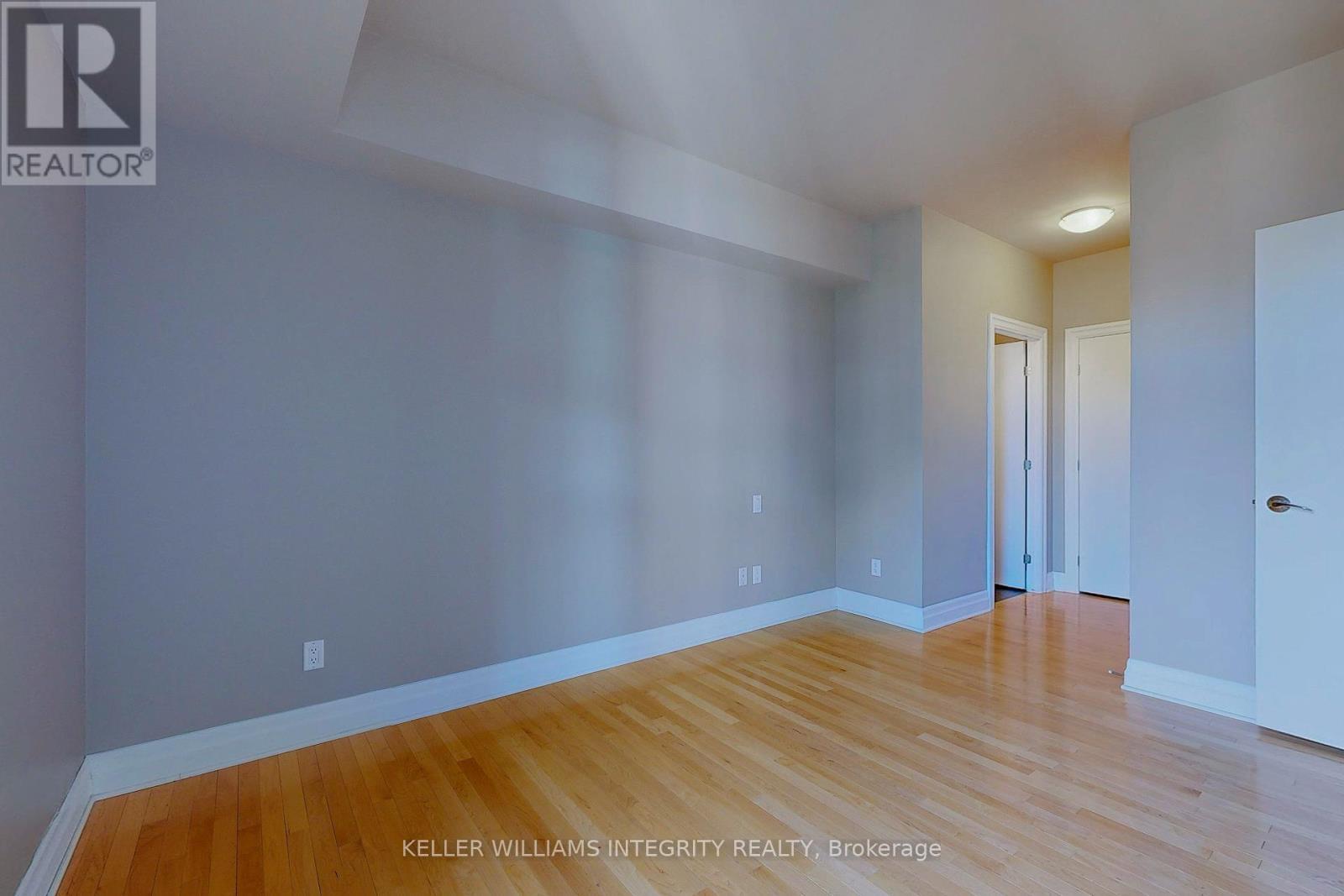 












1606 - 245 KENT STREET

,
Ottawa,




Ontario
K2P0A5

