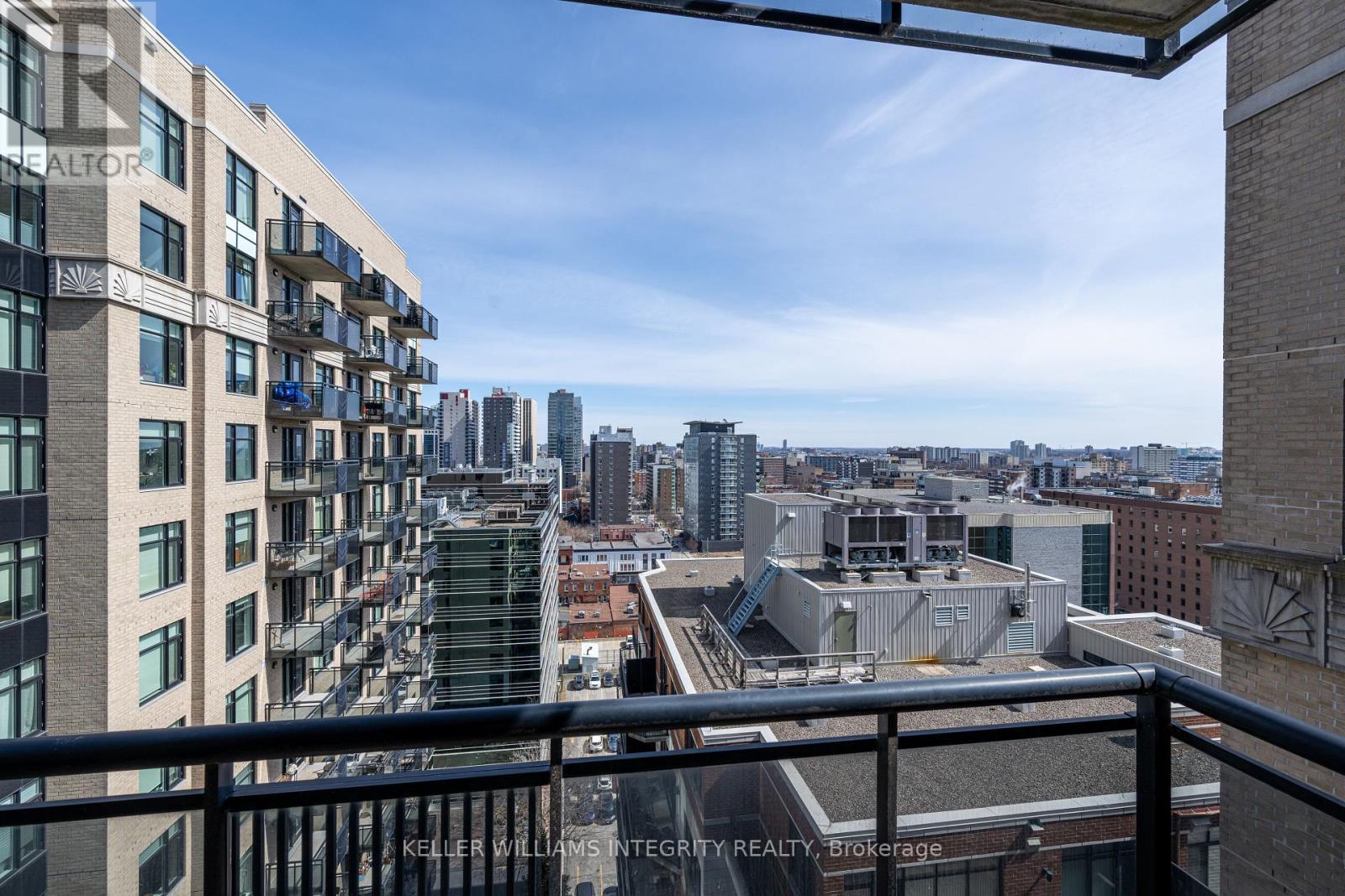 












1606 - 245 KENT STREET

,
Ottawa,




Ontario
K2P0A5

