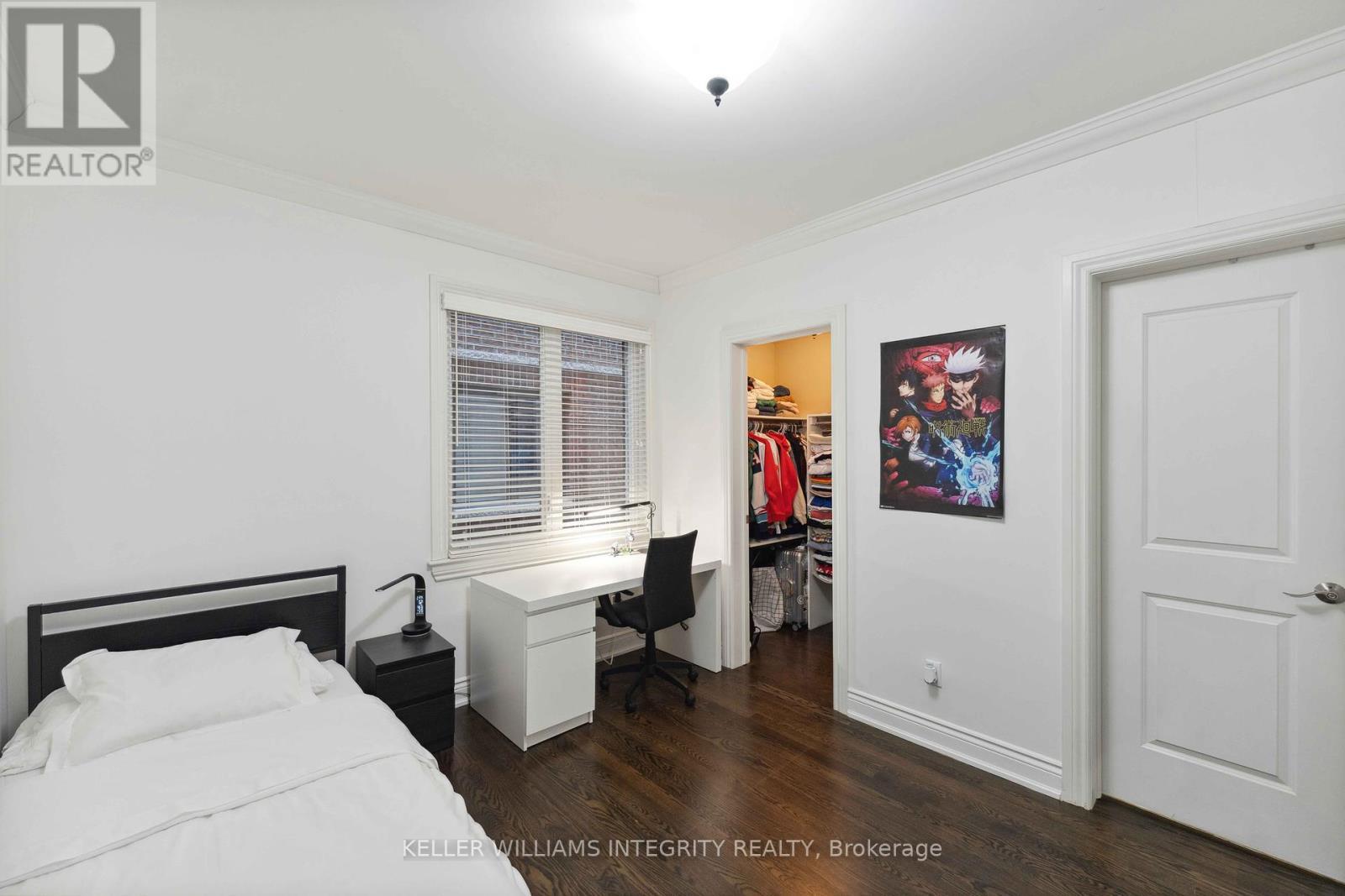












612 BESSERER STREET

,
Ottawa,




Ontario
K1N6C9

