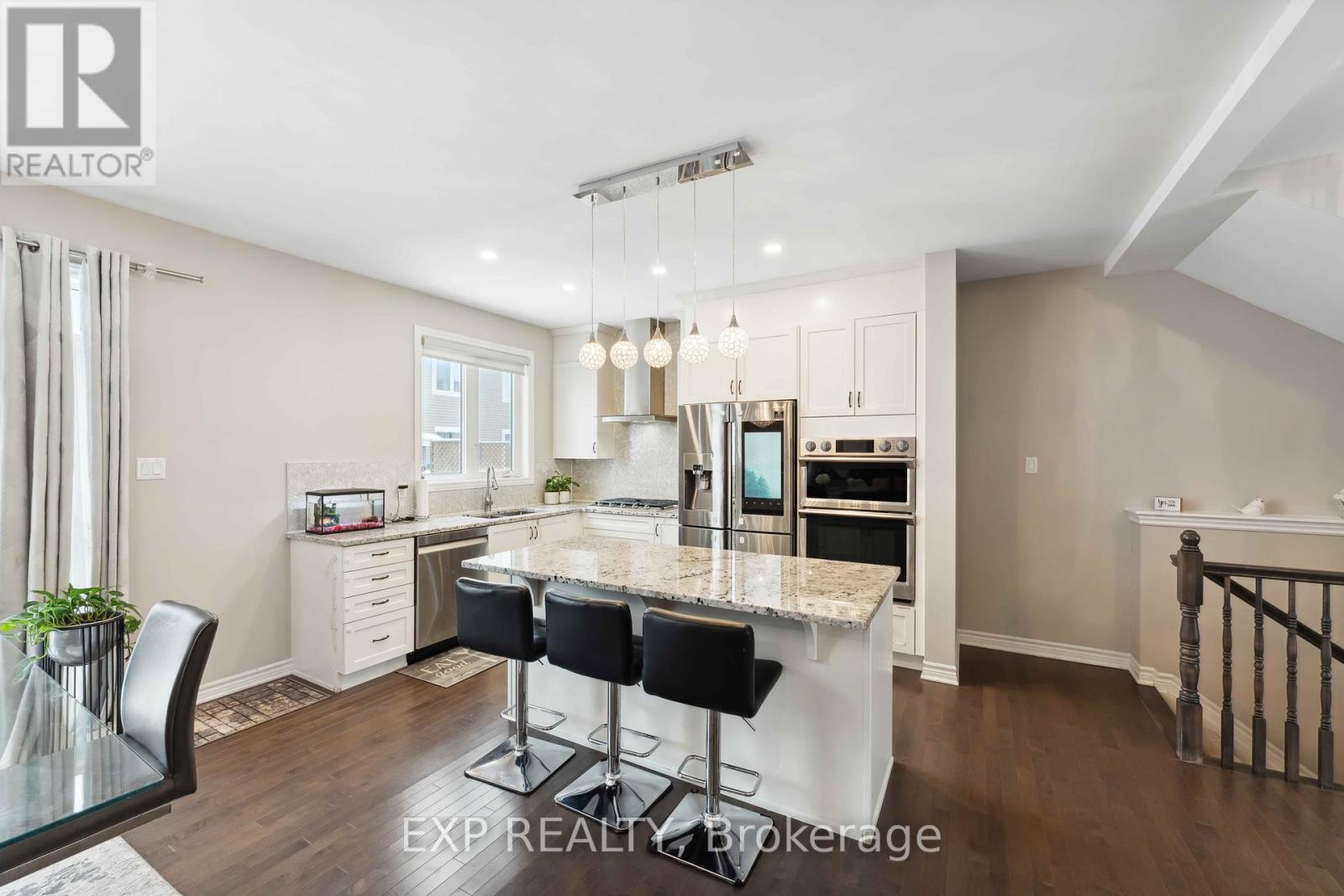 












107 AUBRAIS CRESCENT

,
Ottawa,




Ontario
K1W0M9

