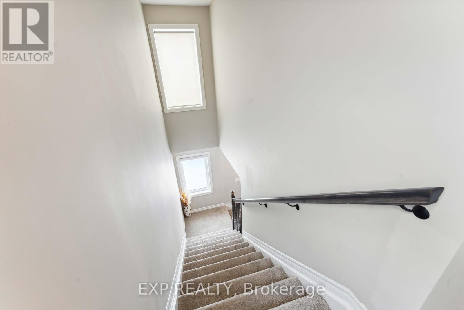 












107 AUBRAIS CRESCENT

,
Ottawa,




Ontario
K1W0M9

