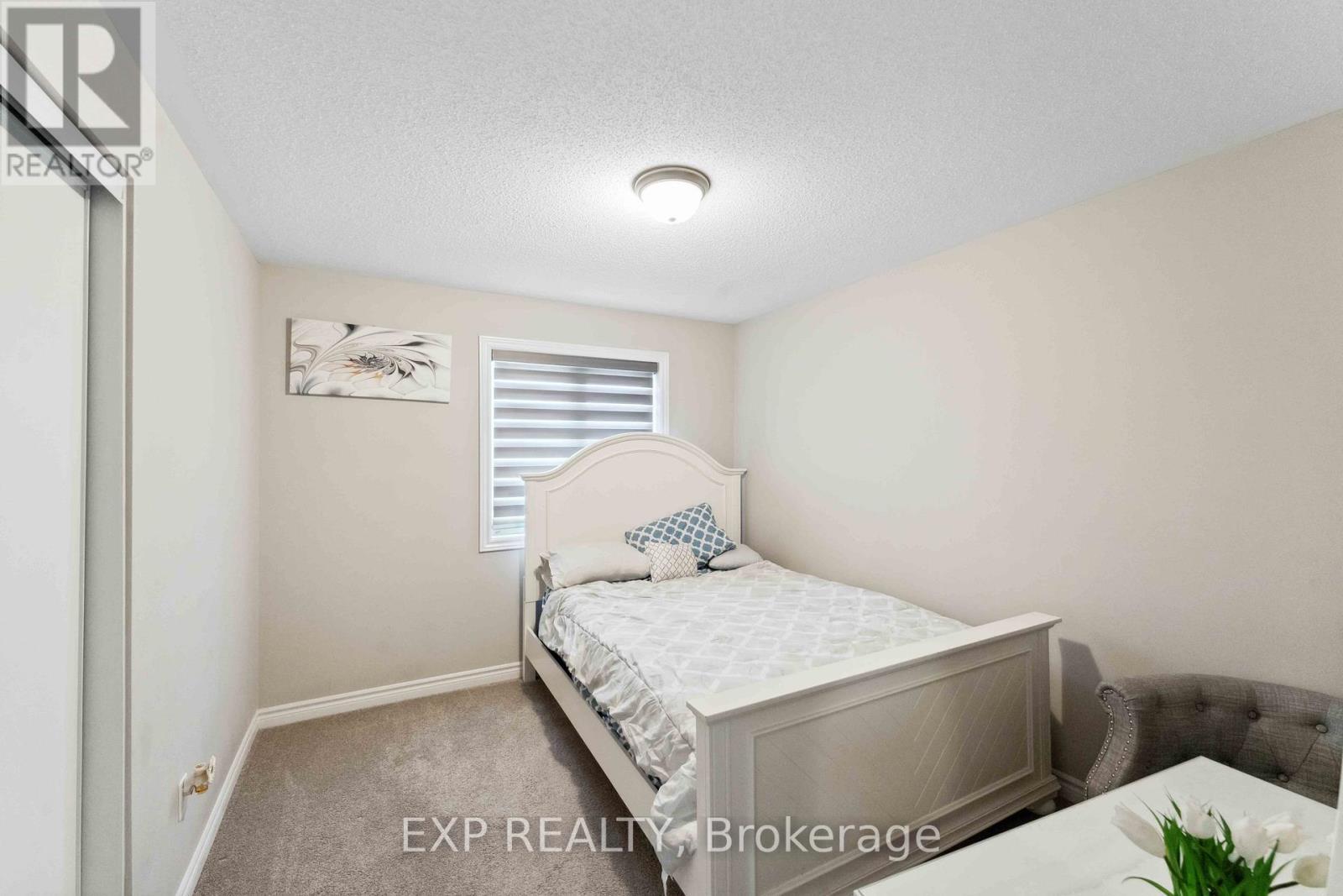 












107 AUBRAIS CRESCENT

,
Ottawa,




Ontario
K1W0M9

