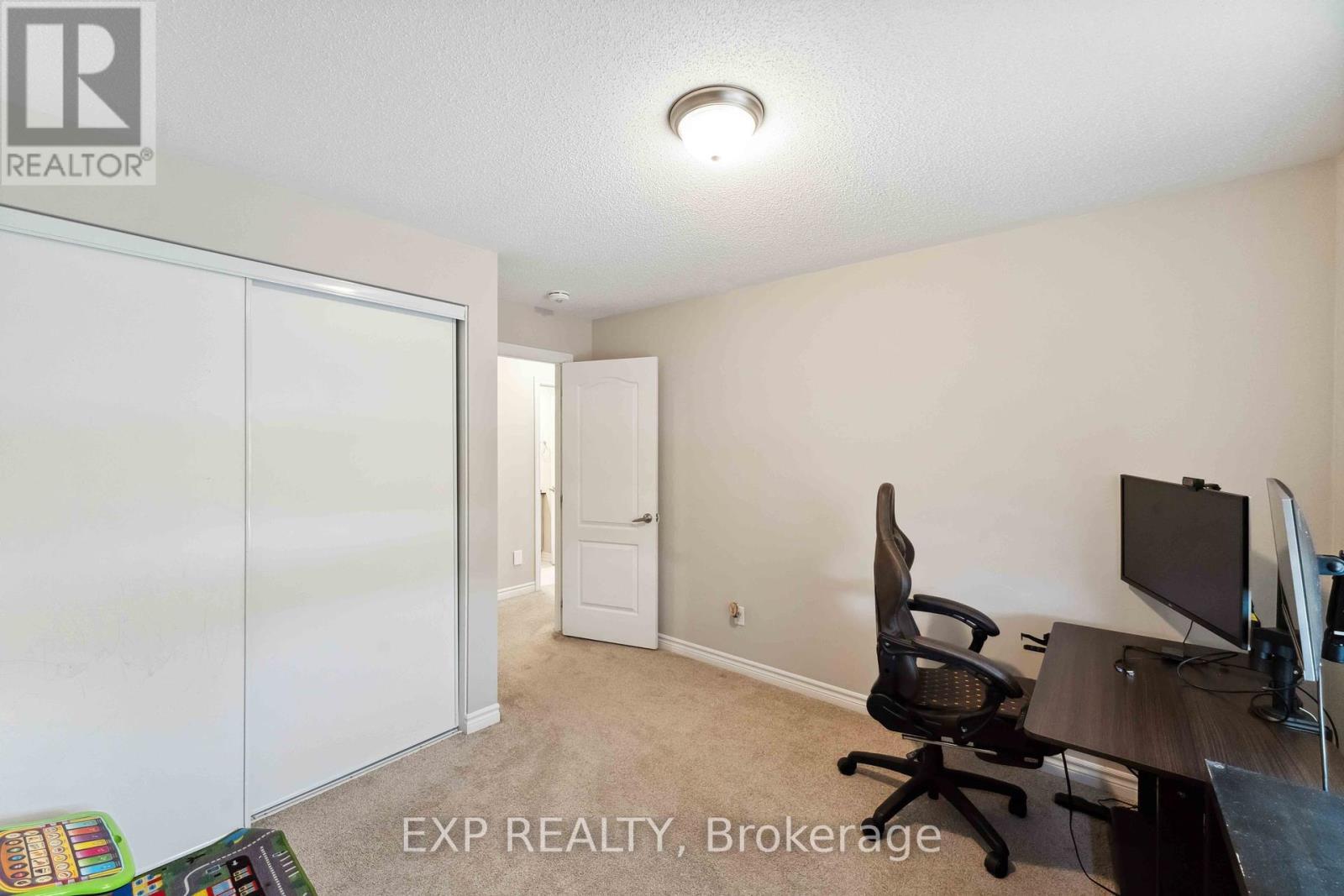 












107 AUBRAIS CRESCENT

,
Ottawa,




Ontario
K1W0M9

