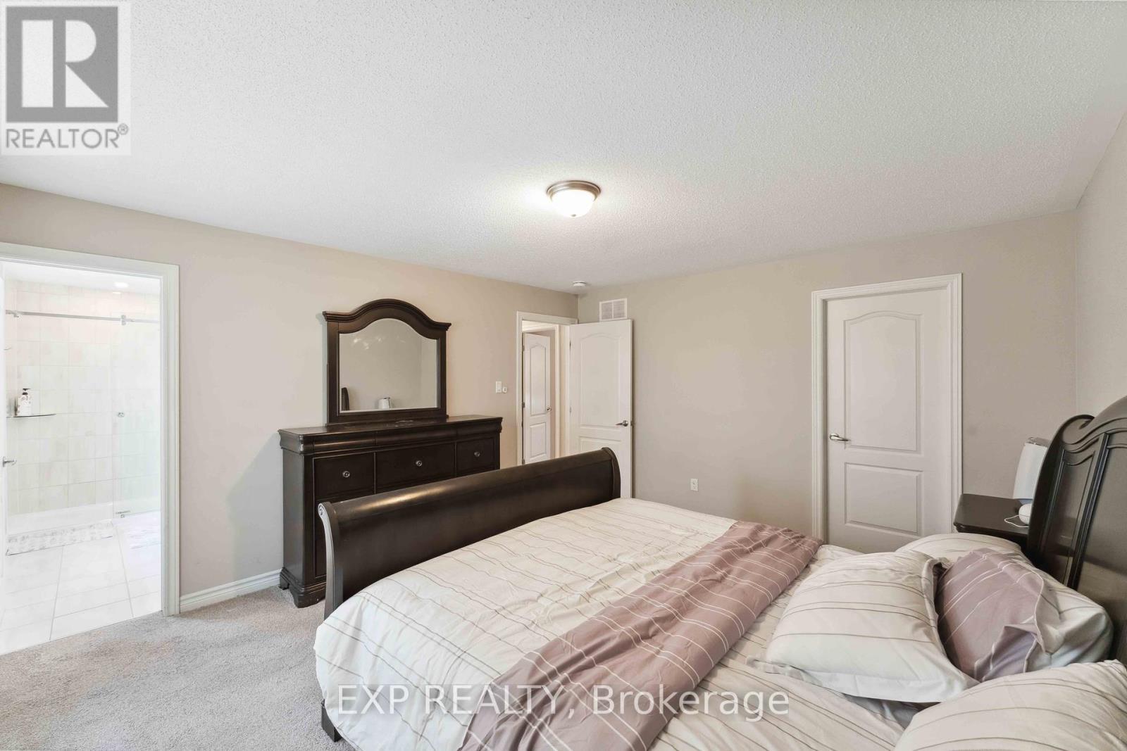 












107 AUBRAIS CRESCENT

,
Ottawa,




Ontario
K1W0M9

