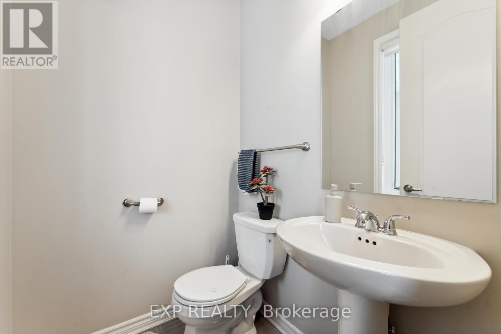 












107 AUBRAIS CRESCENT

,
Ottawa,




Ontario
K1W0M9

