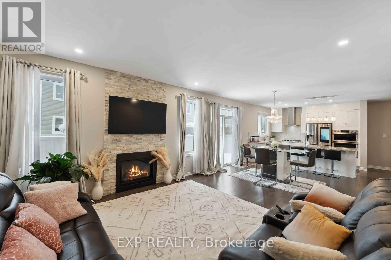 












107 AUBRAIS CRESCENT

,
Ottawa,




Ontario
K1W0M9

