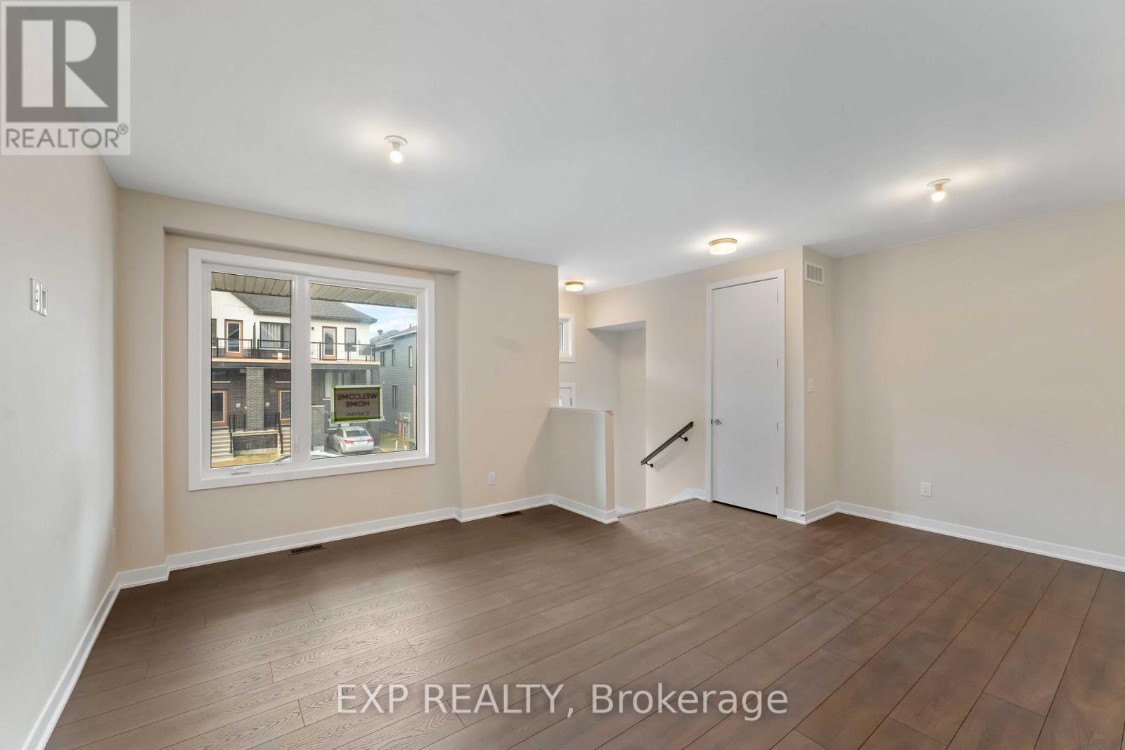 












209 SPECKLED ALDER ROW

,
Ottawa,




Ontario
K2J7G8

