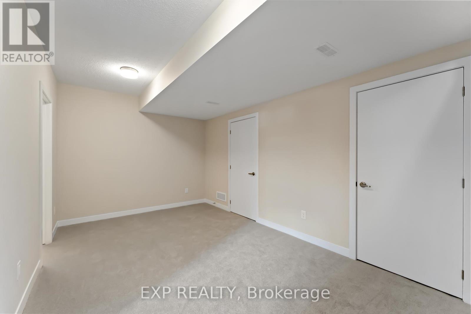 












209 SPECKLED ALDER ROW

,
Ottawa,




Ontario
K2J7G8

