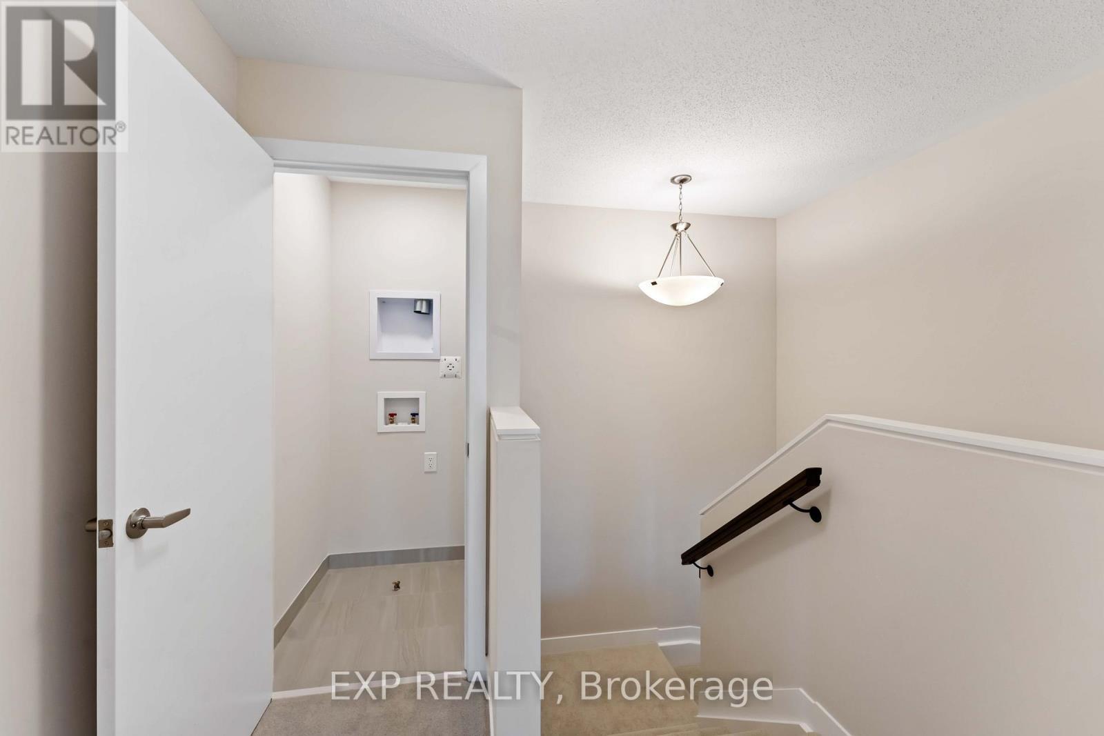 












209 SPECKLED ALDER ROW

,
Ottawa,




Ontario
K2J7G8

