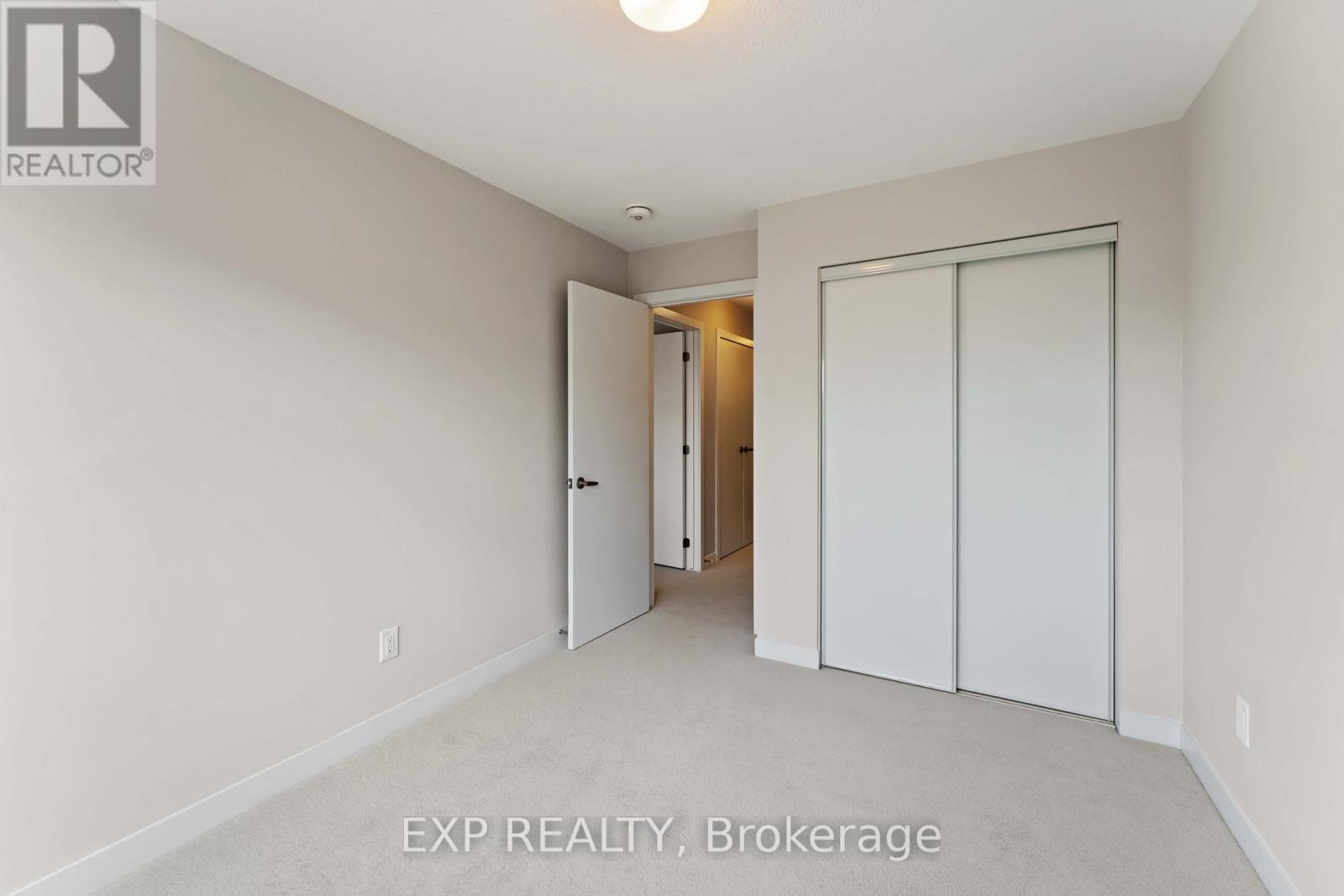 












209 SPECKLED ALDER ROW

,
Ottawa,




Ontario
K2J7G8

