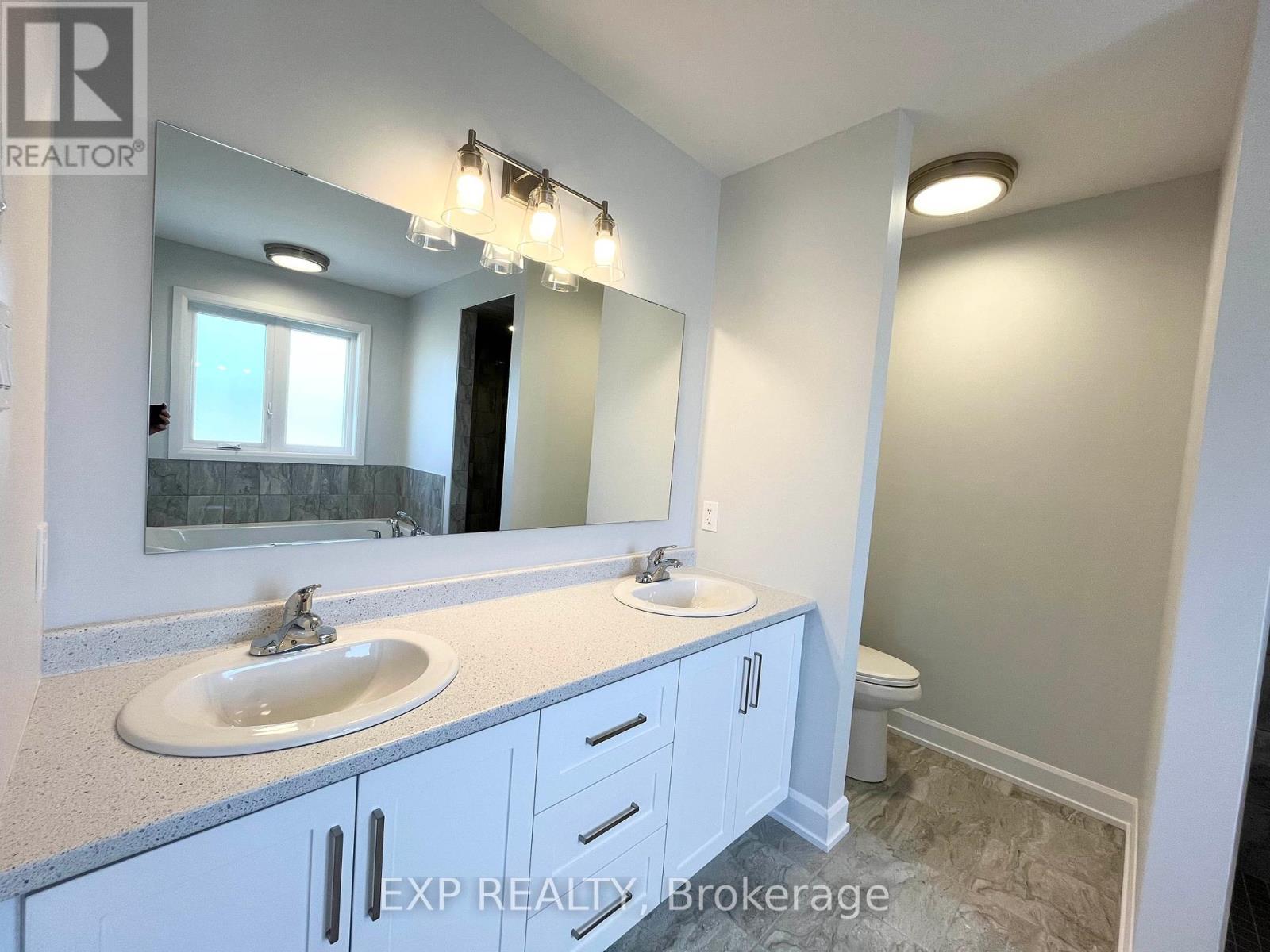 












827 SOLIDEX PLACE

,
Russell,




Ontario
K4R0C7

