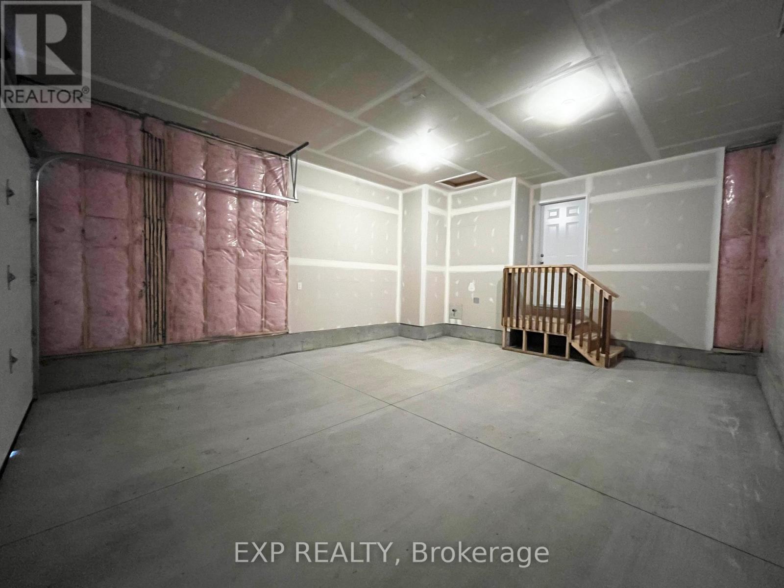 












827 SOLIDEX PLACE

,
Russell,




Ontario
K4R0C7

