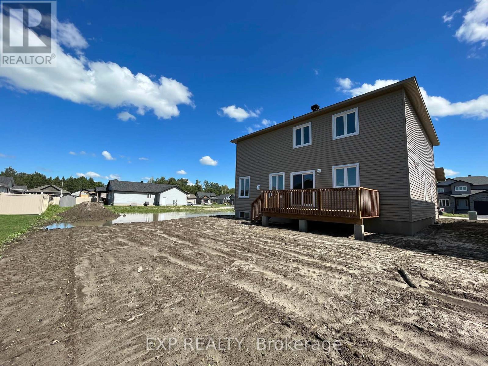 












827 SOLIDEX PLACE

,
Russell,




Ontario
K4R0C7

