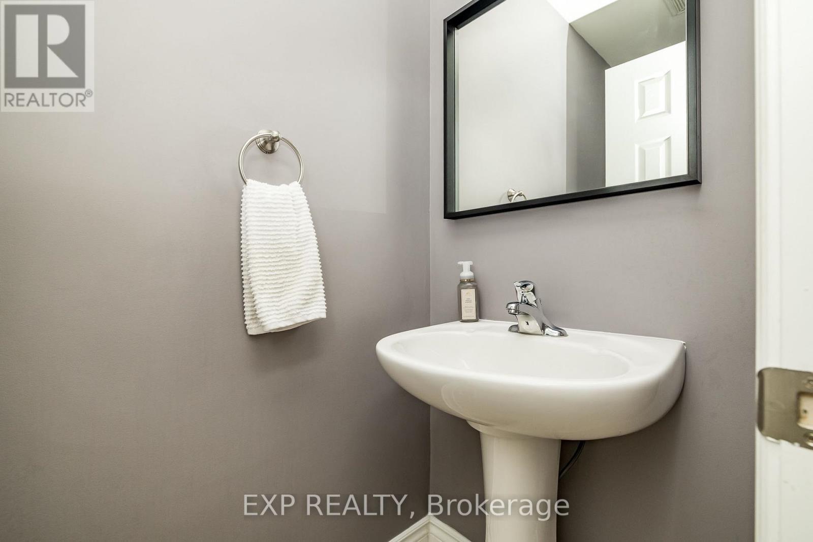 












24 DESMOND TRUDEAU DRIVE

,
Arnprior,




Ontario
K7S0G5

