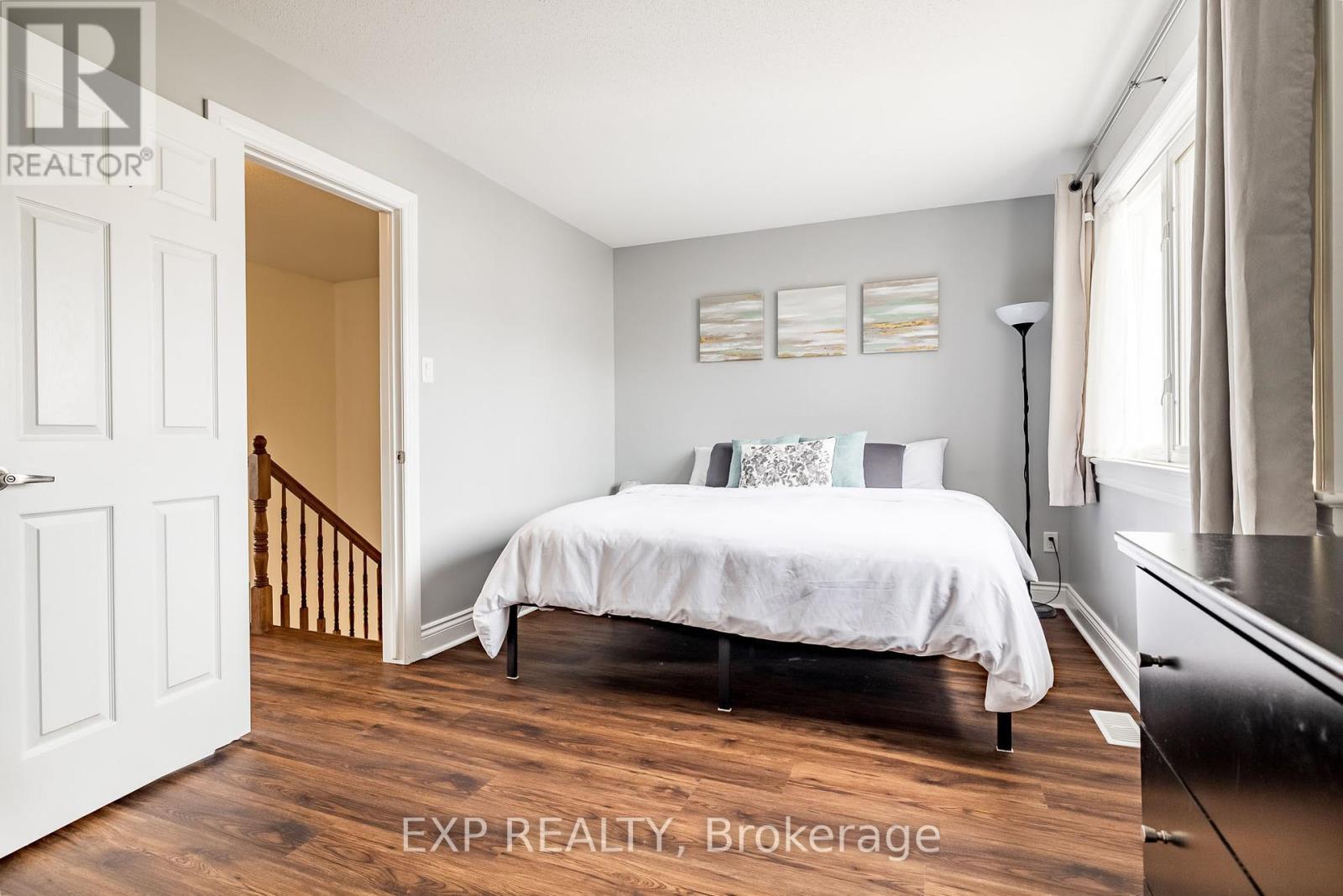 












24 DESMOND TRUDEAU DRIVE

,
Arnprior,




Ontario
K7S0G5

