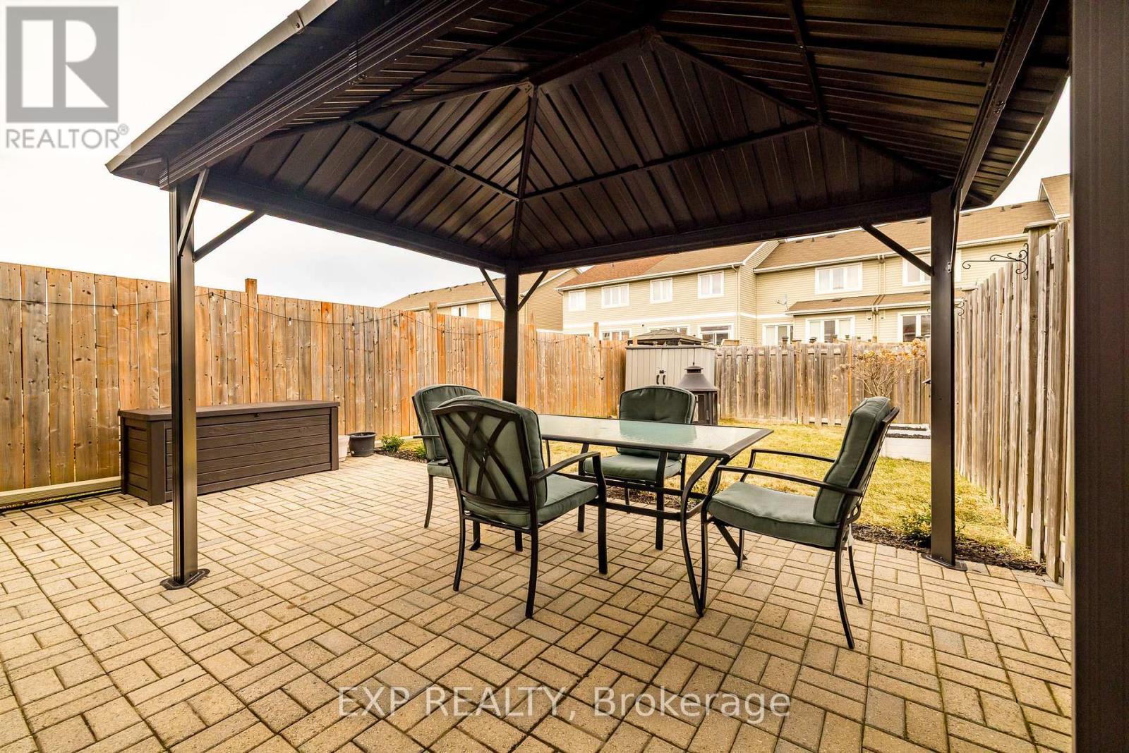 












24 DESMOND TRUDEAU DRIVE

,
Arnprior,




Ontario
K7S0G5

