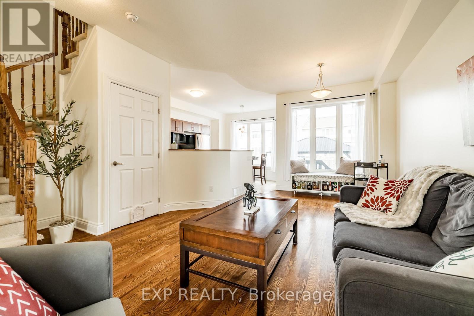 












24 DESMOND TRUDEAU DRIVE

,
Arnprior,




Ontario
K7S0G5

