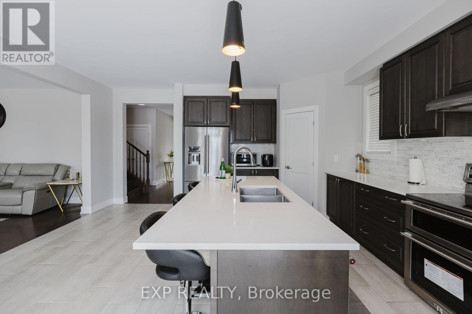 












324 MEYNELL ROAD

,
Ottawa,




Ontario
K0A2Z0

