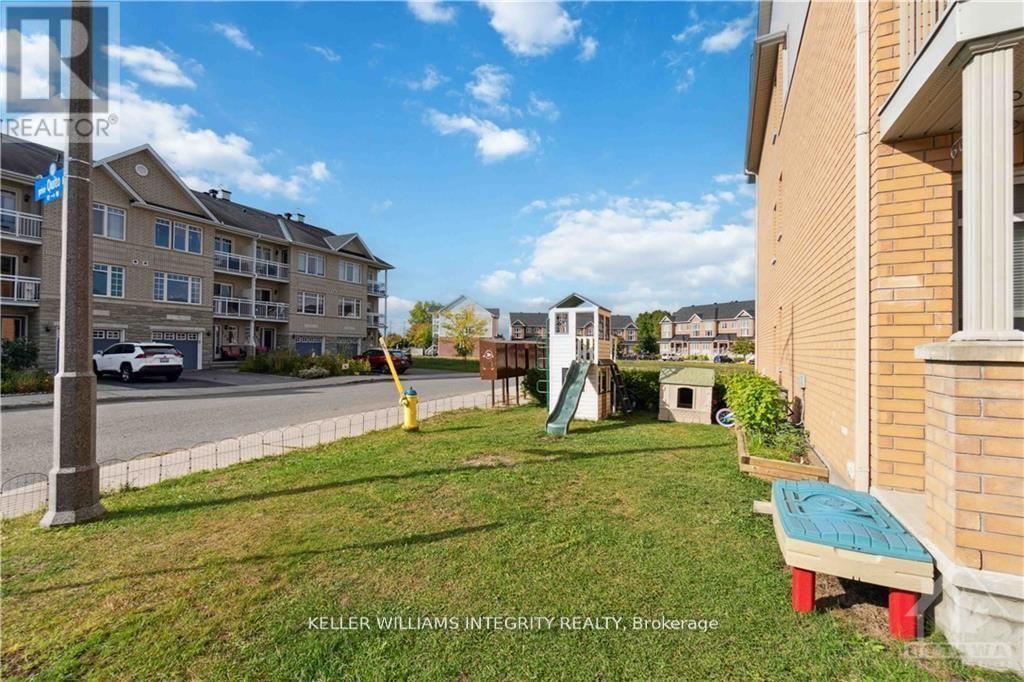 












136 QUITO PRIVATE

,
Ottawa,




Ontario
K2E0A7

