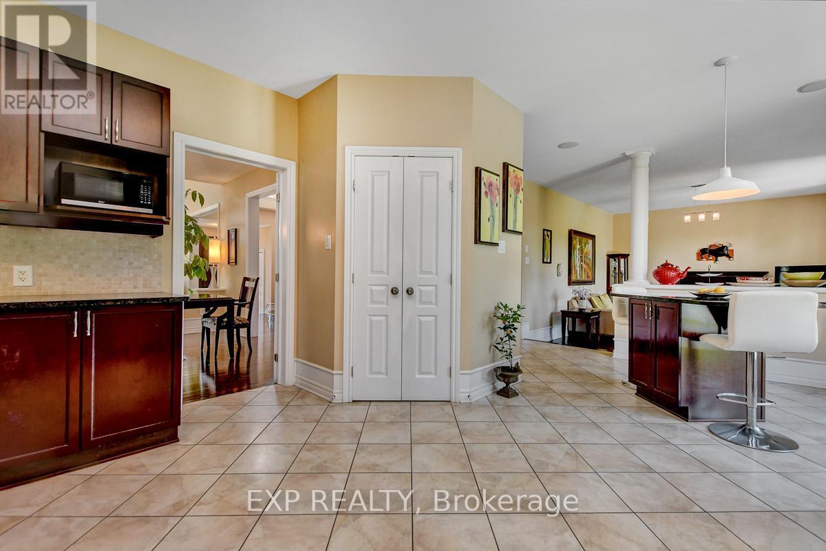 












135 RIVERSEDGE CRESCENT

,
Ottawa,




Ontario
K1V0Z8

