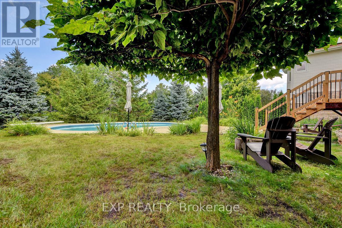 












135 RIVERSEDGE CRESCENT

,
Ottawa,




Ontario
K1V0Z8

