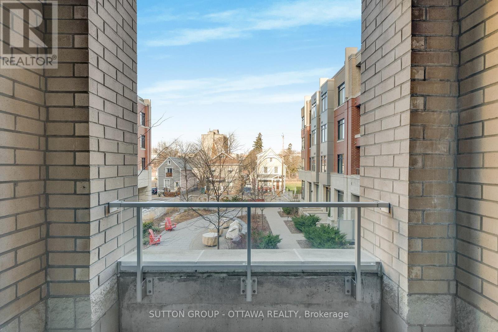 












201 - 11 AVENUE DES OBLATS AVENUE

,
Ottawa,




Ontario
K1S5V8

