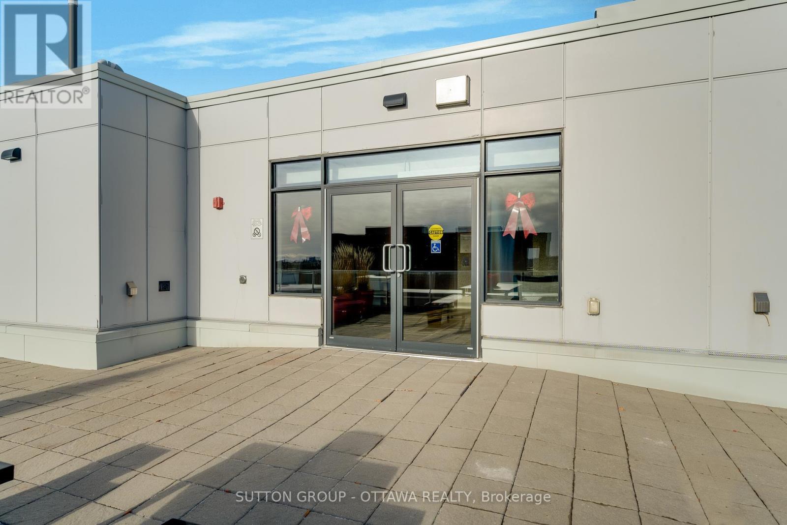 












201 - 11 AVENUE DES OBLATS AVENUE

,
Ottawa,




Ontario
K1S5V8

