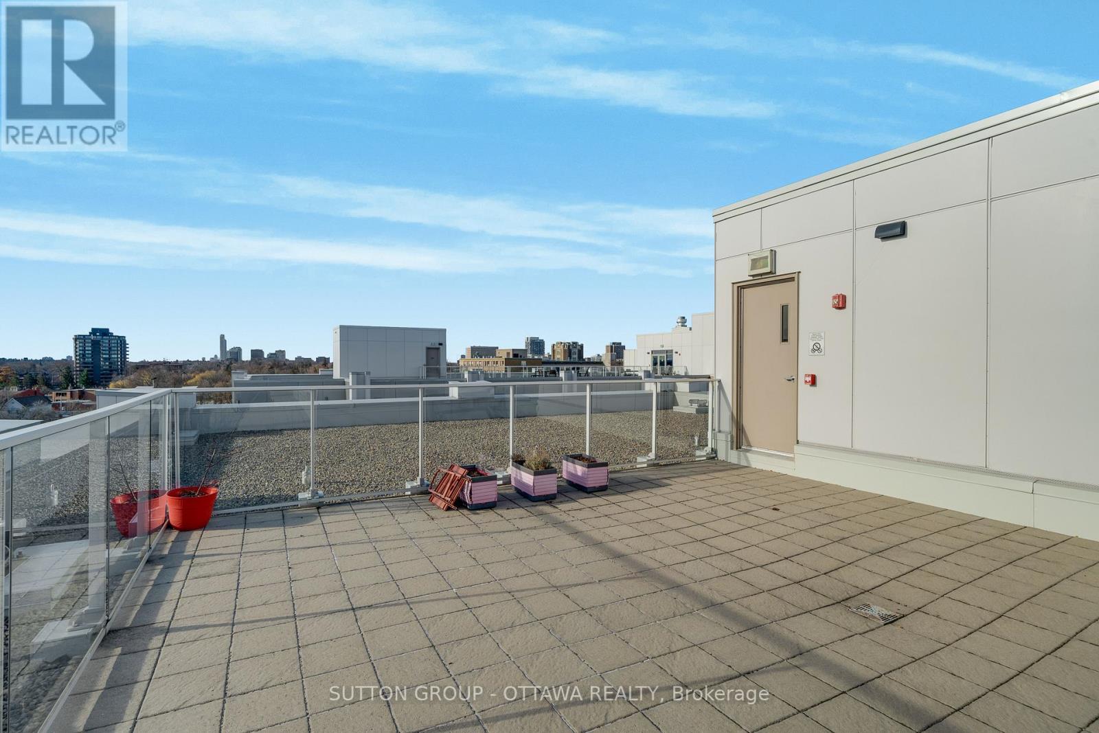 












201 - 11 AVENUE DES OBLATS AVENUE

,
Ottawa,




Ontario
K1S5V8

