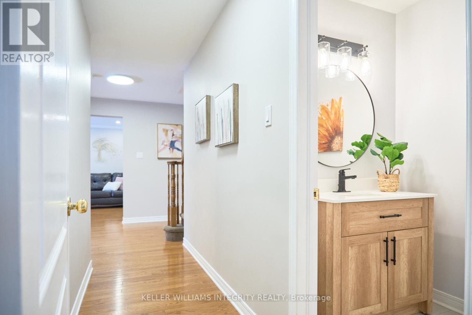 












9 SHANNONDOE CRESCENT

,
Ottawa,




Ontario
K2M2C8

