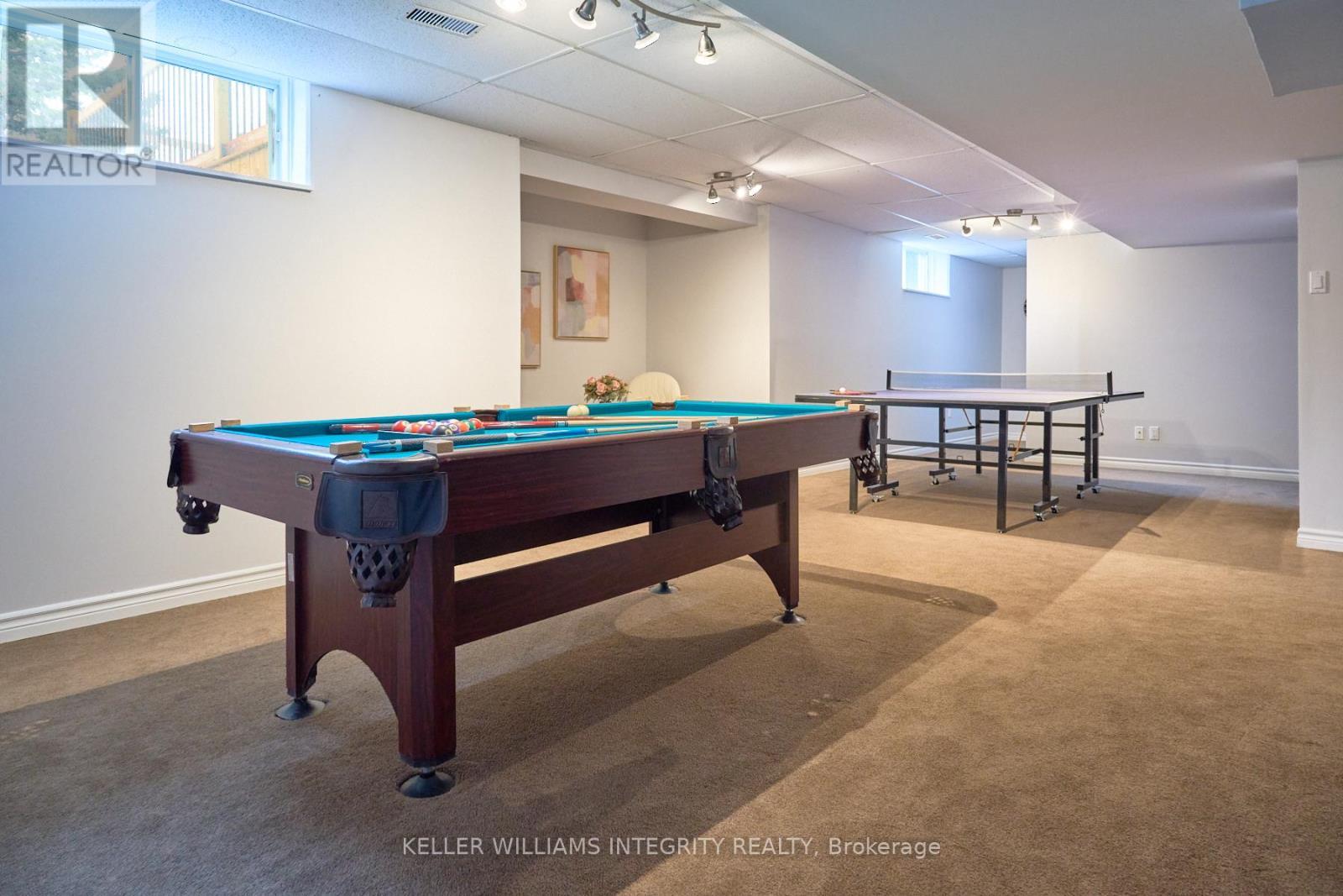 












9 SHANNONDOE CRESCENT

,
Ottawa,




Ontario
K2M2C8

