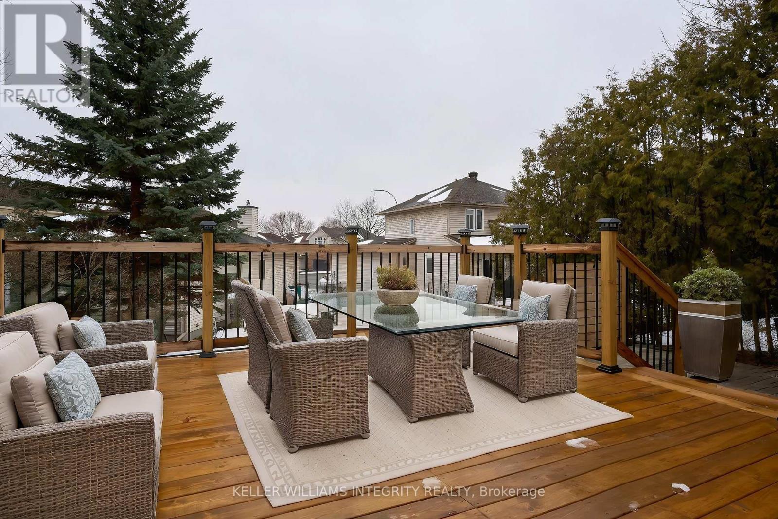 












9 SHANNONDOE CRESCENT

,
Ottawa,




Ontario
K2M2C8

