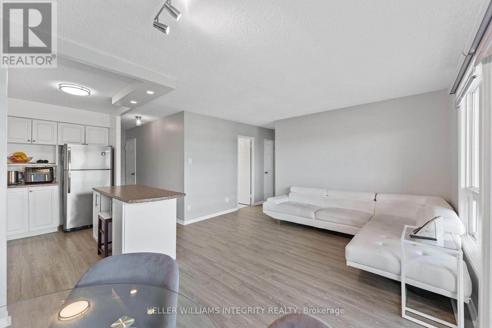 












1804 - 158 MCARTHUR AVENUE

,
Ottawa,




Ontario
K1L8E7


