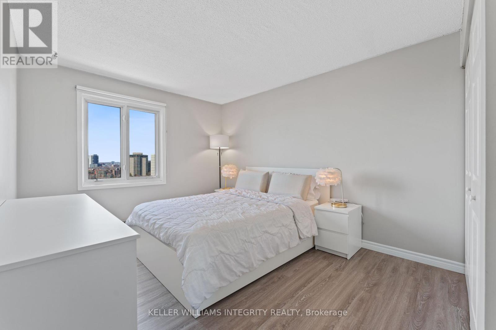 












1804 - 158 MCARTHUR AVENUE

,
Ottawa,




Ontario
K1L8E7

