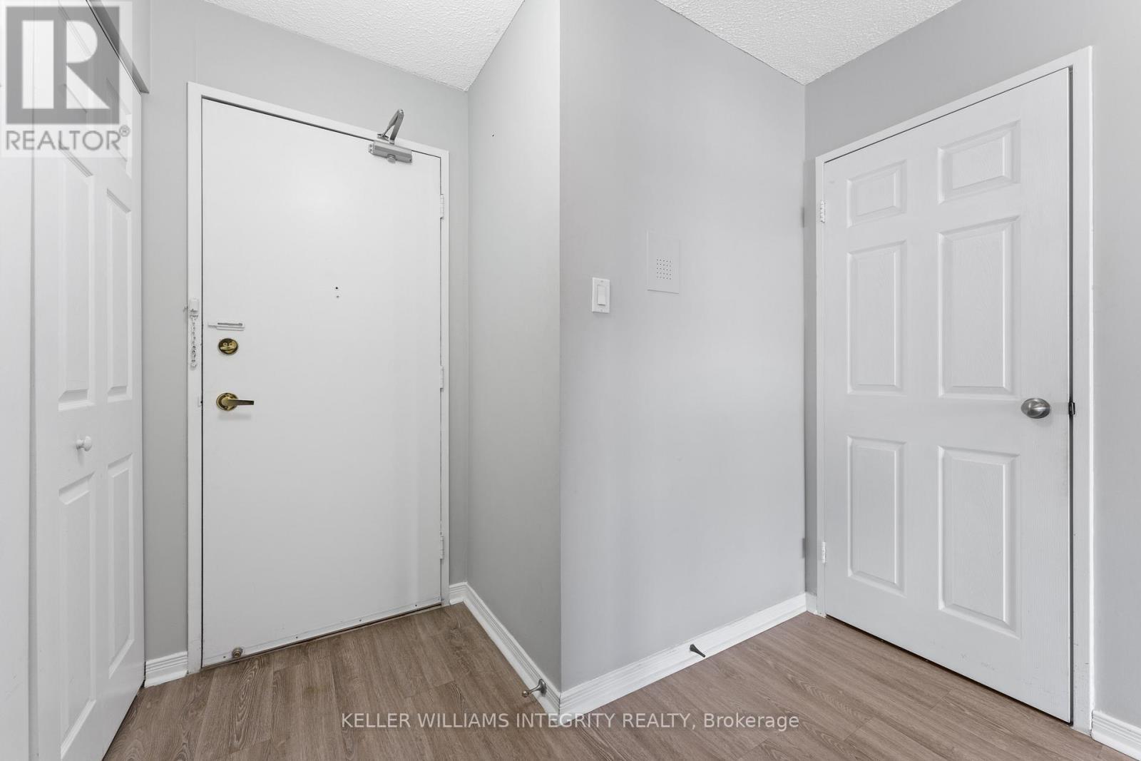 












1804 - 158 MCARTHUR AVENUE

,
Ottawa,




Ontario
K1L8E7

