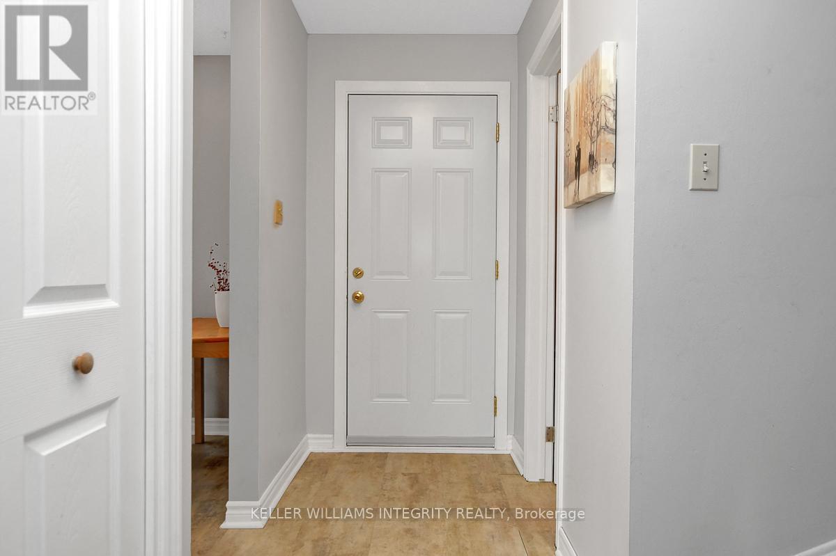 












46 BERING COURT

,
Ottawa,




Ontario
K2L2B7


