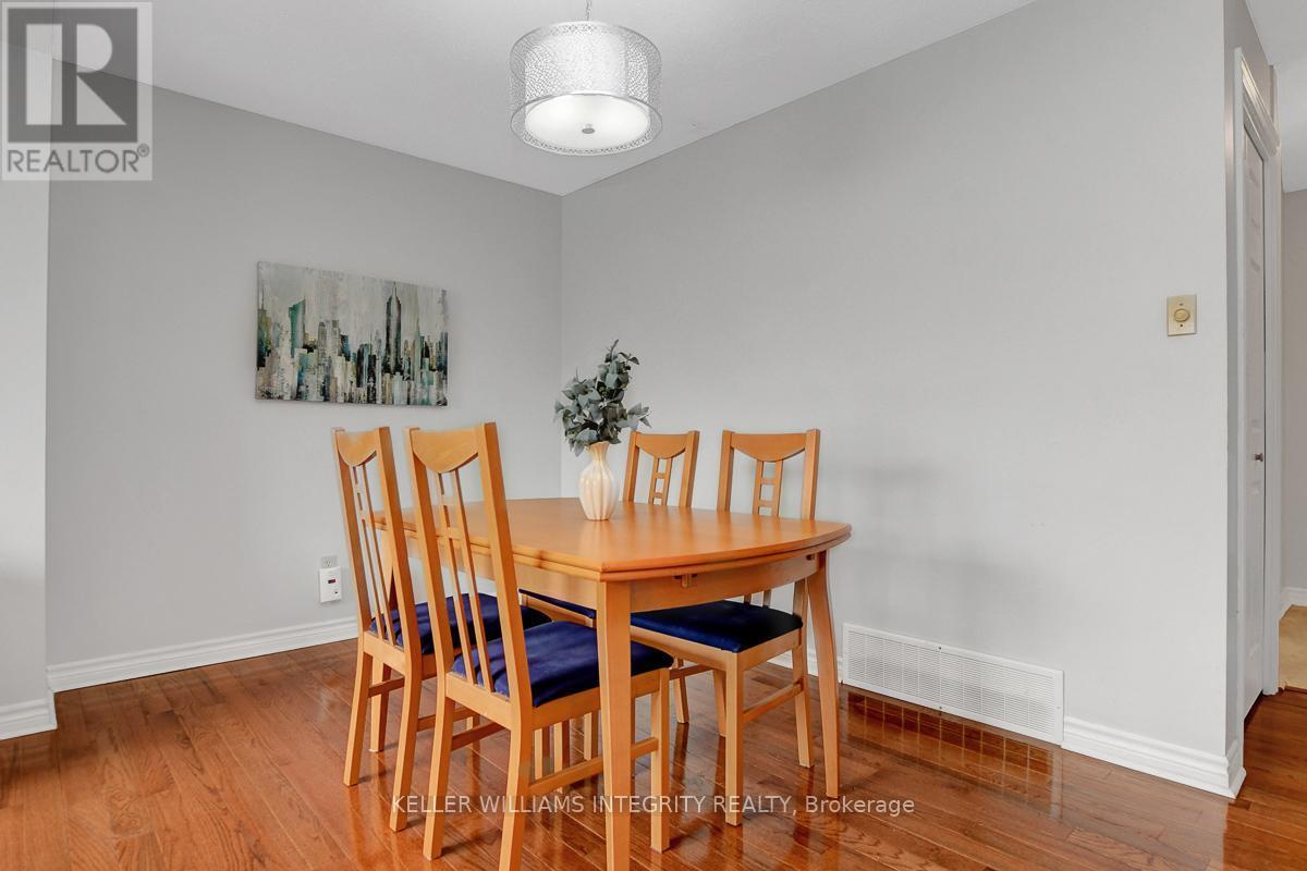 












46 BERING COURT

,
Ottawa,




Ontario
K2L2B7

