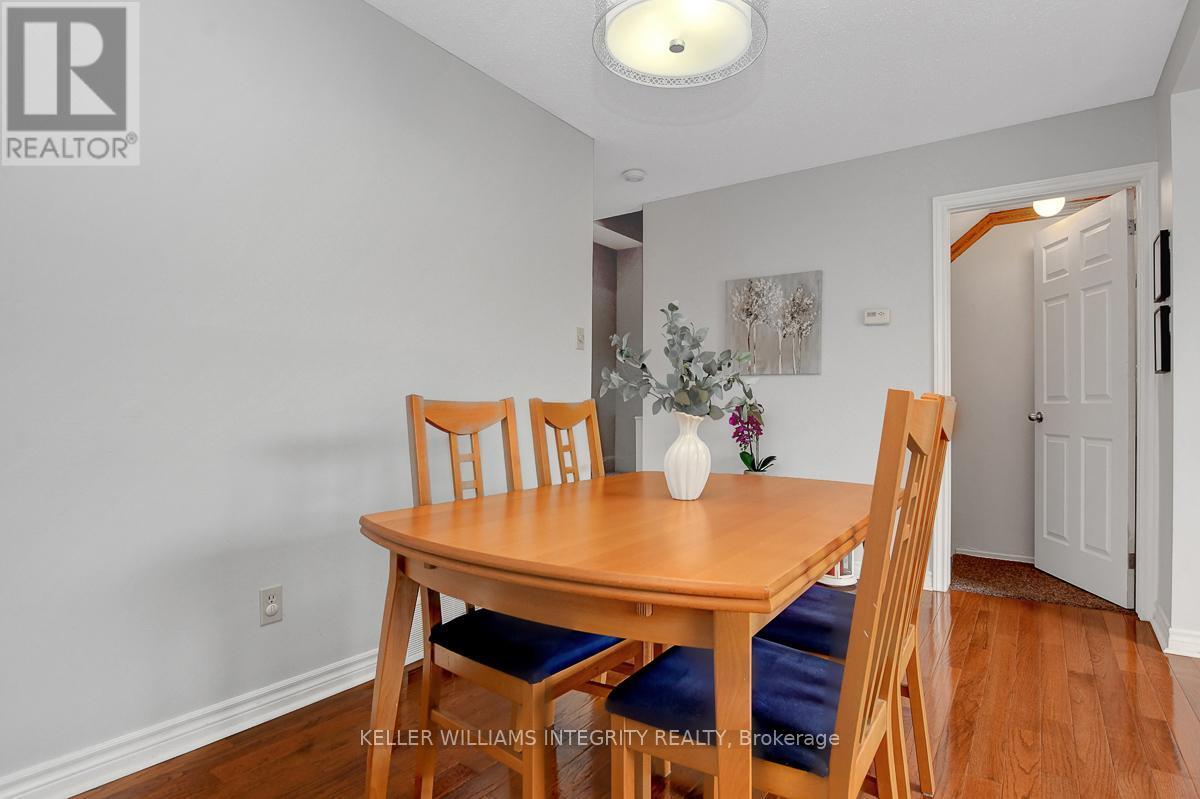 












46 BERING COURT

,
Ottawa,




Ontario
K2L2B7

