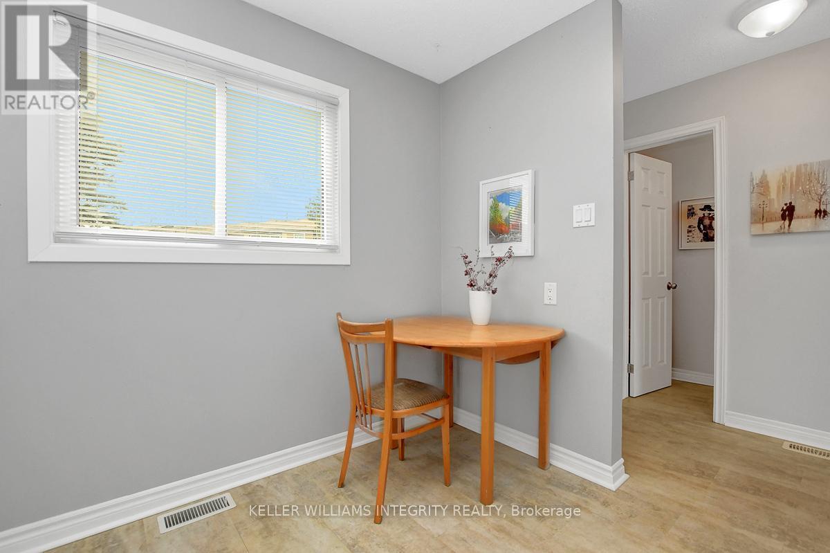 












46 BERING COURT

,
Ottawa,




Ontario
K2L2B7

