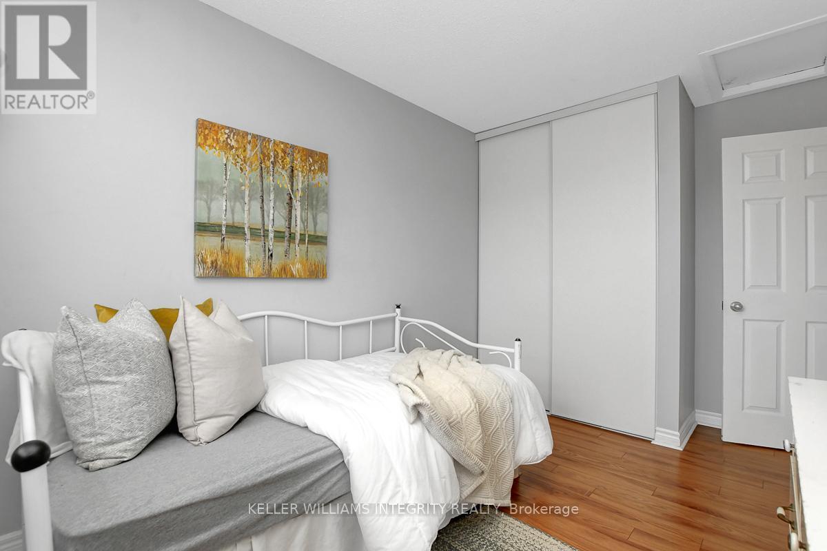 












46 BERING COURT

,
Ottawa,




Ontario
K2L2B7

