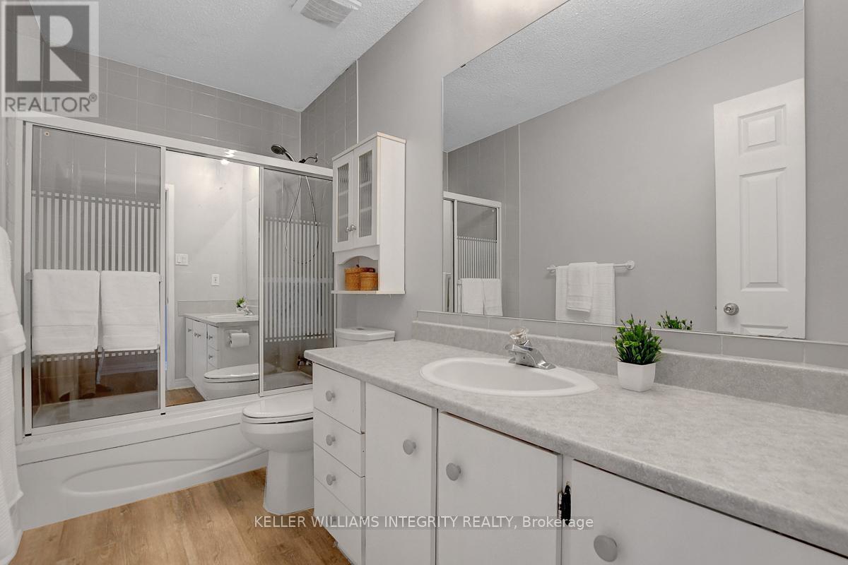 












46 BERING COURT

,
Ottawa,




Ontario
K2L2B7

