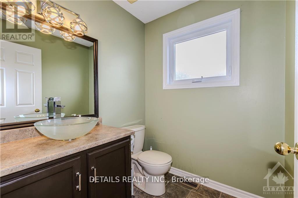 












1361 RTE 500 ROUTE

,
Russell,




Ontario
K0A1W0

