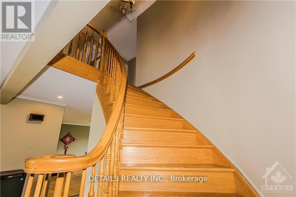 












1361 RTE 500 ROUTE

,
Russell,




Ontario
K0A1W0

