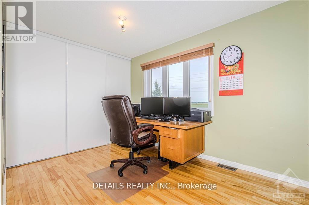 












1361 RTE 500 ROUTE

,
Russell,




Ontario
K0A1W0

