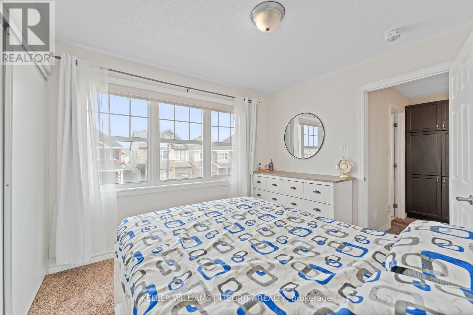 












52 OXALIS CRESCENT

,
Ottawa,




Ontario
K2V0J6

