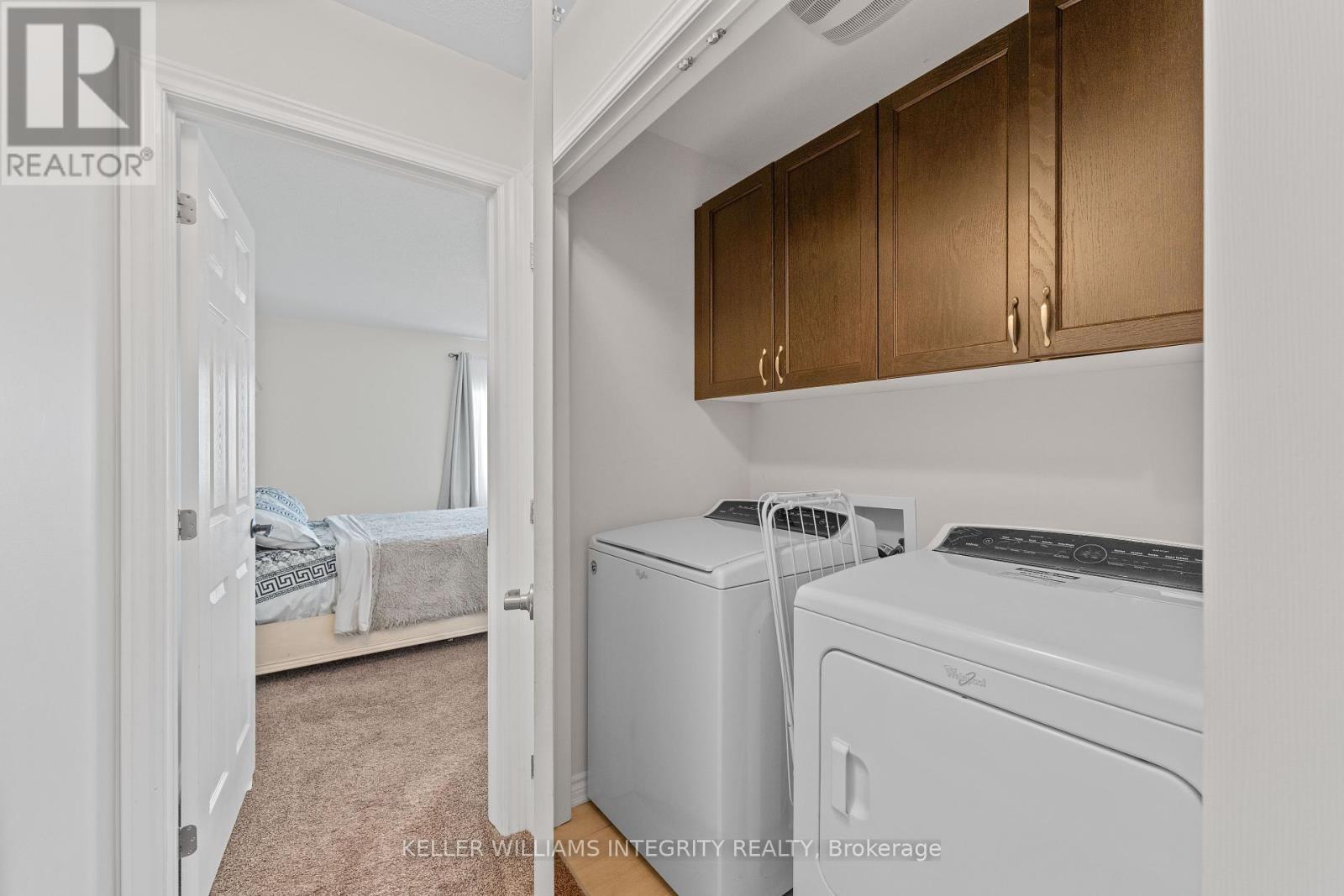 












52 OXALIS CRESCENT

,
Ottawa,




Ontario
K2V0J6

