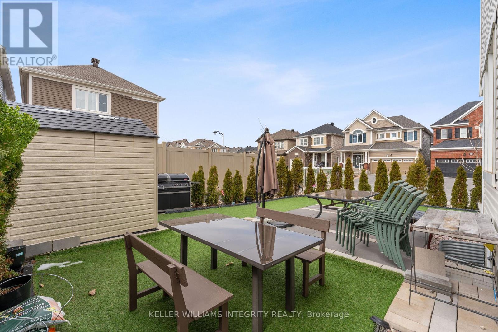 












52 OXALIS CRESCENT

,
Ottawa,




Ontario
K2V0J6

