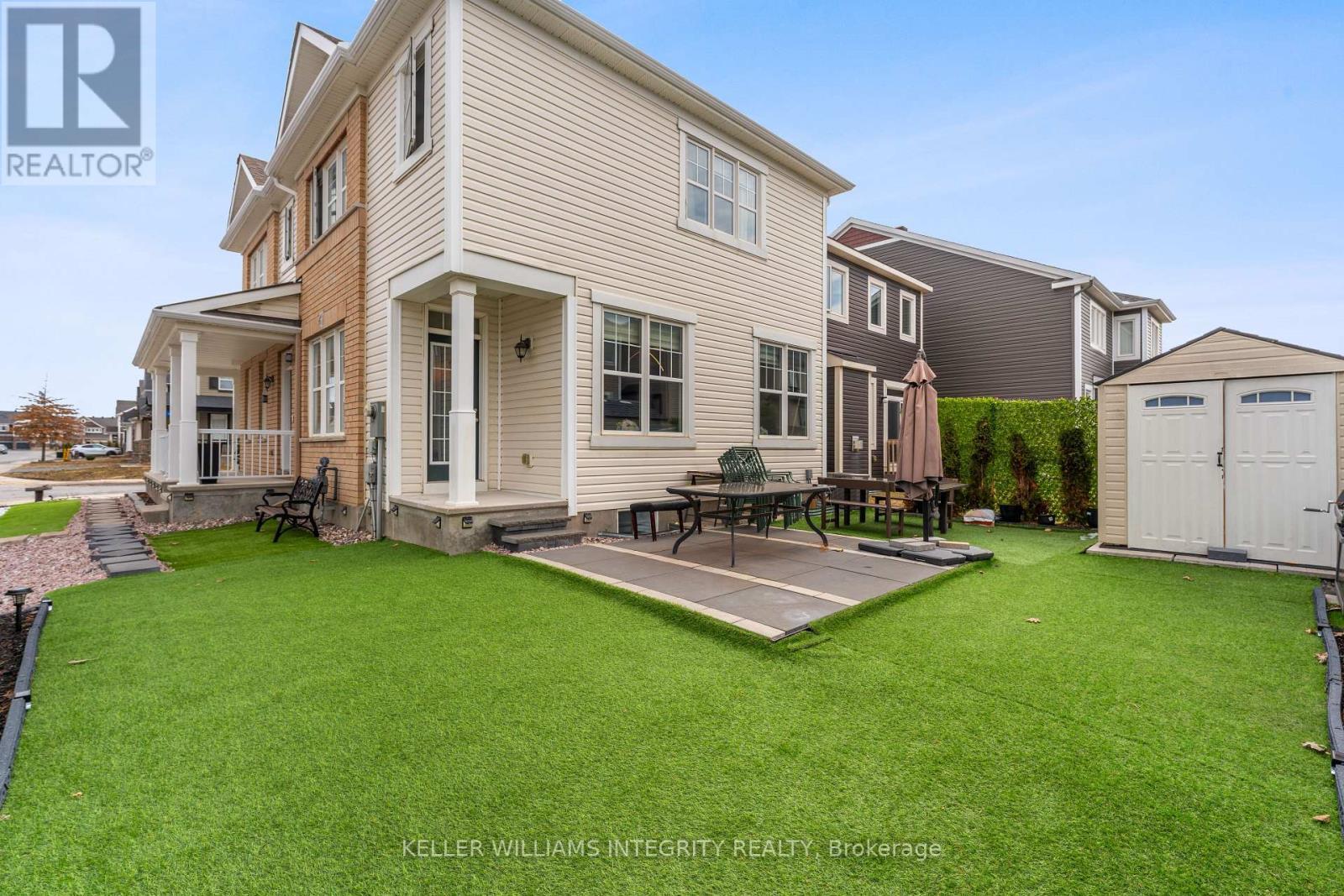 












52 OXALIS CRESCENT

,
Ottawa,




Ontario
K2V0J6

