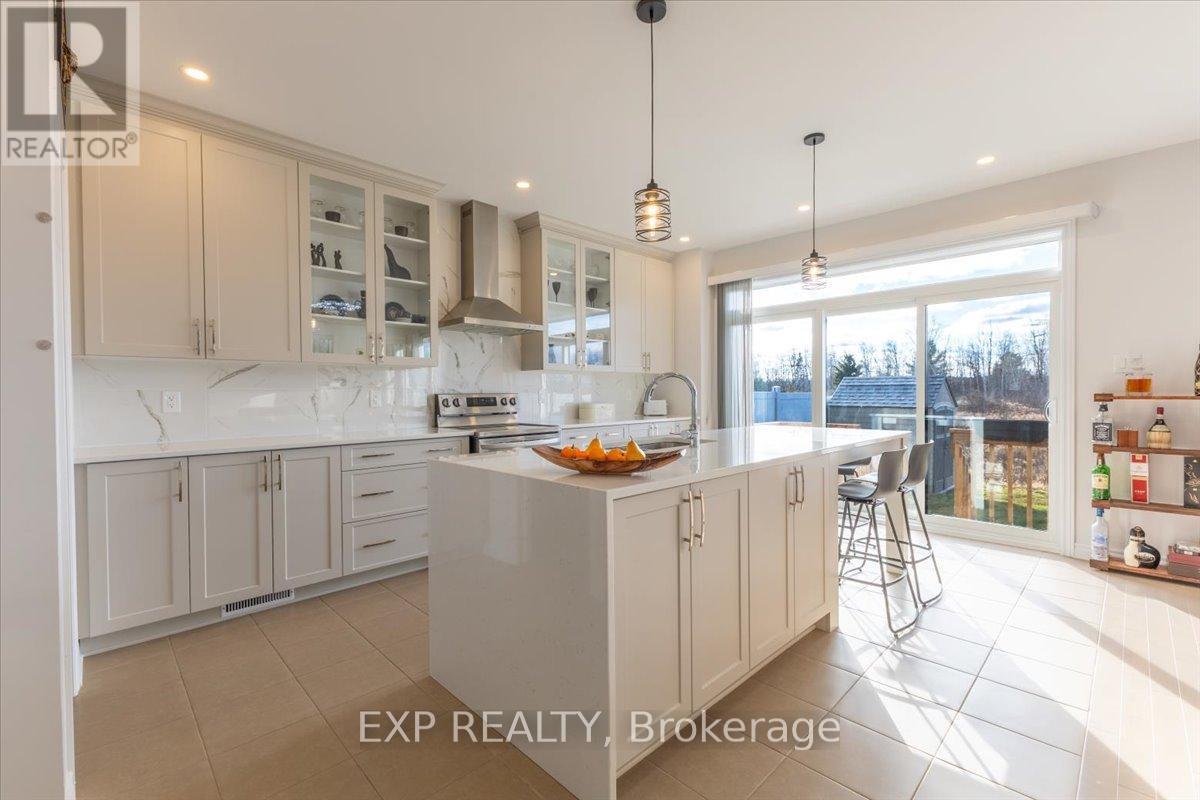 












23 ANGEL HEIGHTS

,
Ottawa,




Ontario
K2S2N2

